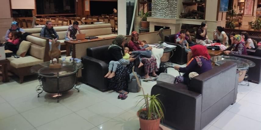 Tahliye edilen aileler Kaplıca Otel'de