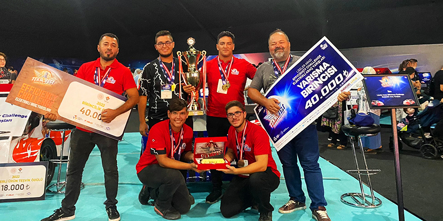 Sedat Simavi Endüstri Meslek Lisesi TEKNOFEST 2022 ödüllerini aldı