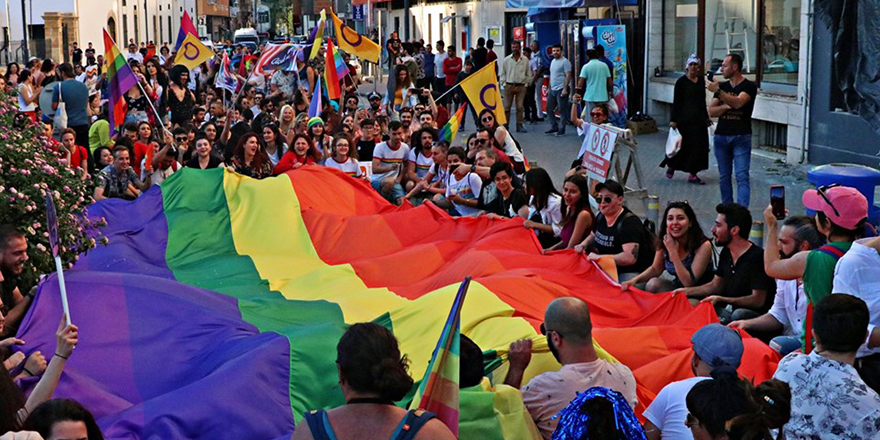 LGBTİ+ ailelerine yönelik toplantı 24 Ocak’ta yapılacak
