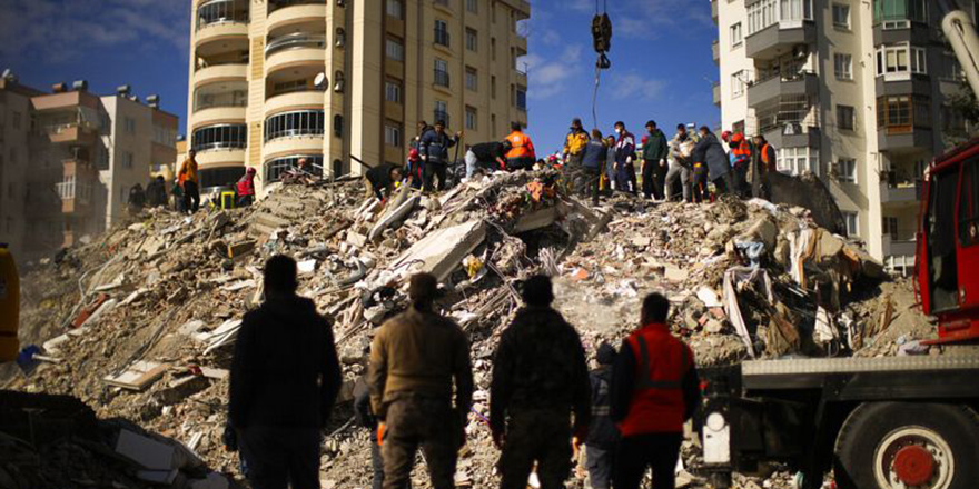 Deprem bölgesinde 100 milyon ton enkaz çıkması bekleniyor