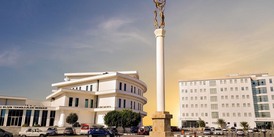 YDÜ: “Mühendislik alanında Türkiye’nin en iyi vakıf üniversitesi”
