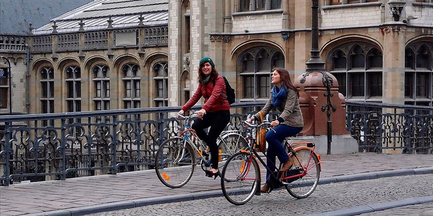 Belçika'da işe bisikletle gidenler para alacak