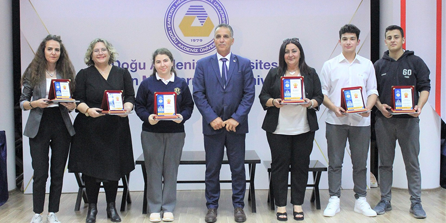 DAÜ 27. Liselerarası Matematik Yarışması’nı Türk Maarif Koleji kazandı
