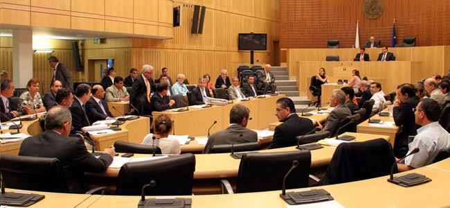 Otomatik Kayıt Yasası engele takıldı