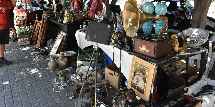 Girne’de “Vintage & Antika Pazarı” etkinliği düzenledi
