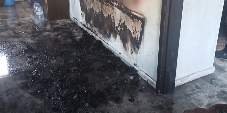 Kalavaç’ta şarj cihazının yangına yol açtığı evde hasar oldu