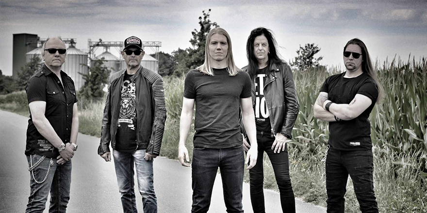 Alman rock grubu Mad Max, depremzedeler için Kuzey Kıbrıs’ta sahne alacak