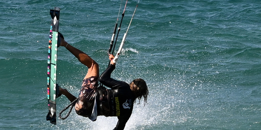 9. Uluslararası Kite Surf Etkinliği Yedidalga’da Arda Erkan anısına yapıldı