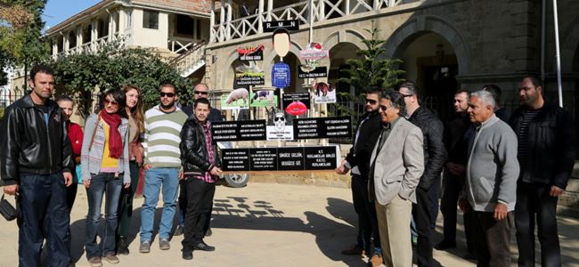 Reklamcılar Remona karşı eylem yaptı