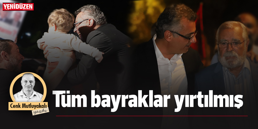 Tüm bayraklar yırtılmış