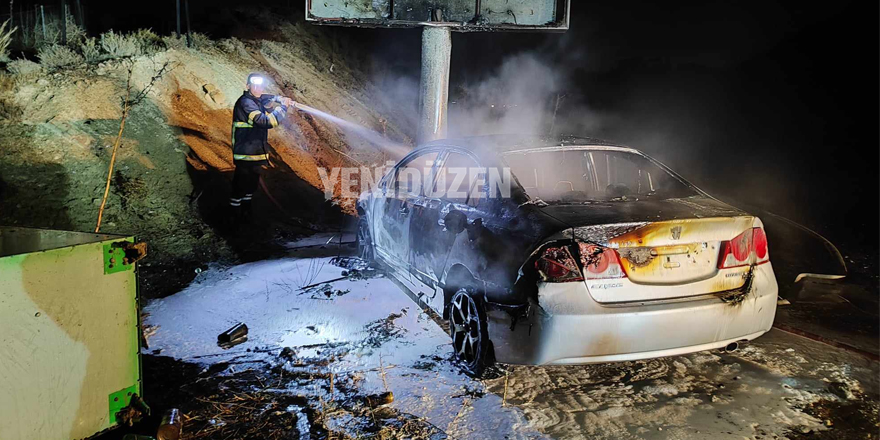 Taşkent-Haspolat yolunda kaza: Araç yandı