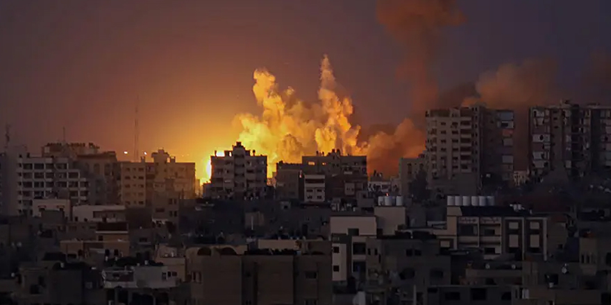 Gazze'de can kaybı 17 bin 997'ye yükseldi