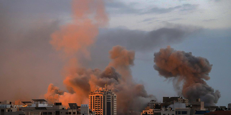İsrail, Gazze'deki saldırılarına devam ediyor