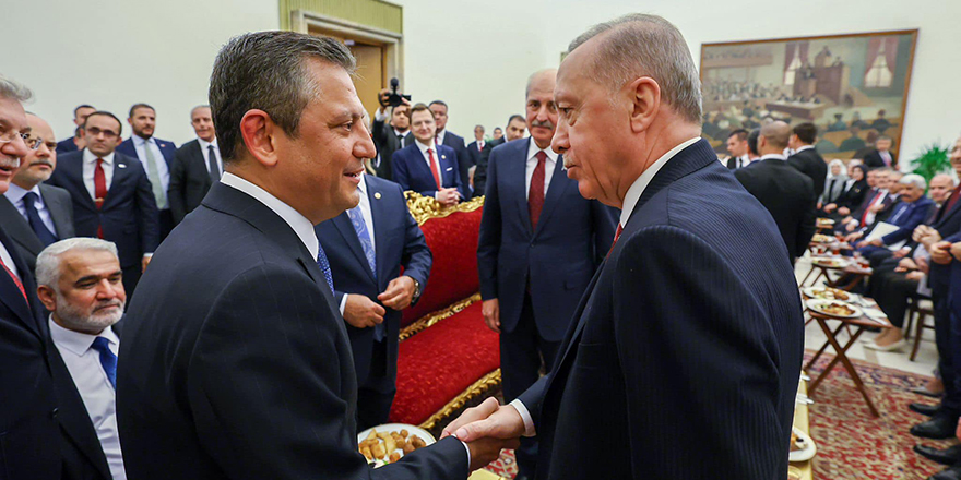 Erdoğan ile  Özgür Özel bir araya gelecek