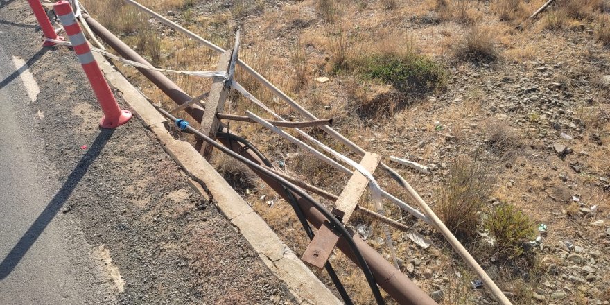 Gaziverenliler, anayoldaki köprünün acilen tamir edilmesini istiyor