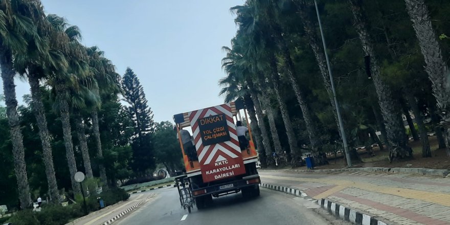 DAÜ’de yol bakım ve onarım çalışmaları devam ediyor