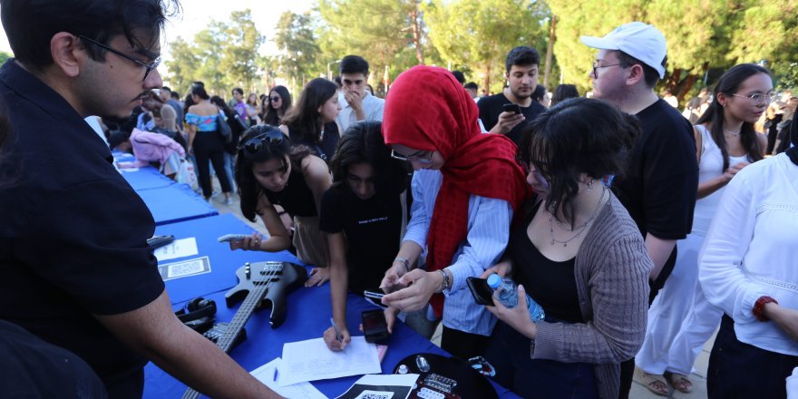 LAÜ’de “Kulüpler Şenliği” düzenlendi