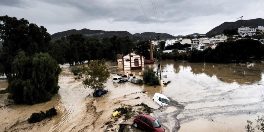 İspanya'da şiddetli yağışlar su baskınlarına yol açtı: En az 51 ölü