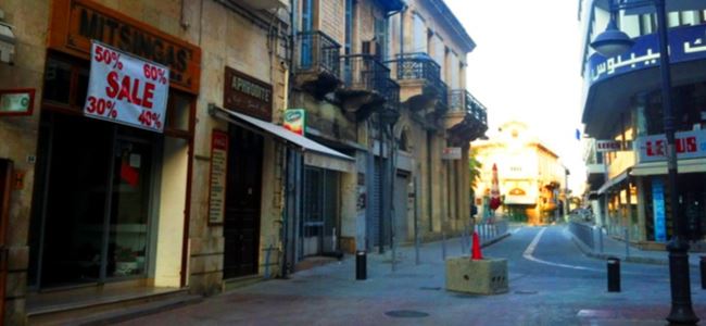 Peruk ve sahte bıyıkla soygun yaptı