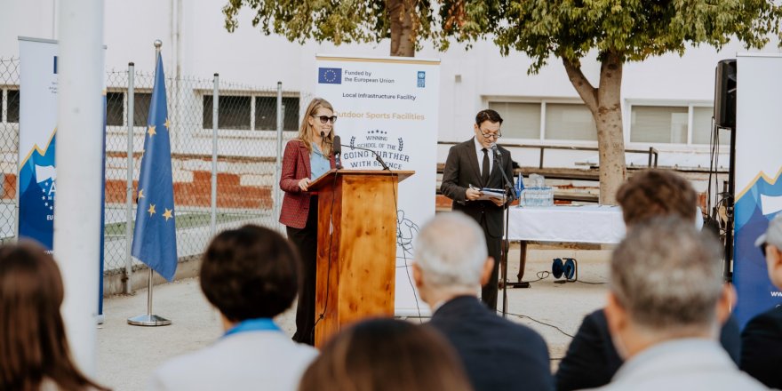 Lefkoşa'da iki ve Girne'de bir okula çok amaçlı spor tesisi kuruldu