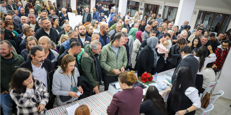 CTP İskele İlçesi 12. kongresi yapıldı: Hüseyin Öztörel yeniden seçildi