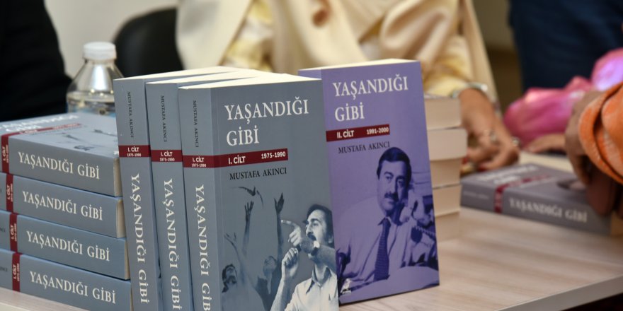 Akıncı’nın “Yaşandığı Gibi” adlı kitabının üçüncü cildi tanıtıldı