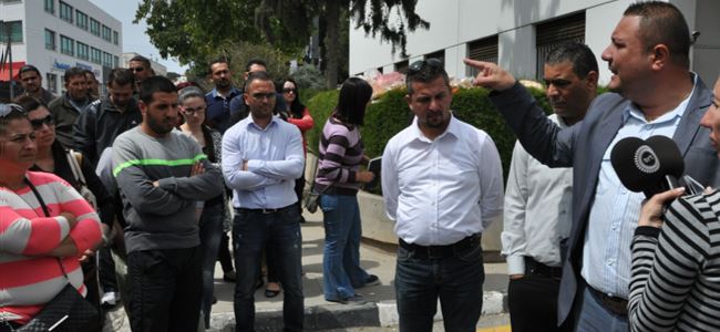 Ellerinde ekmeklerle meclise girmek istediler