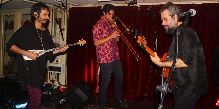 Tarihi Antonakis Music Hall’da Monsieur Doumani ile unutulmaz Noel partisi
