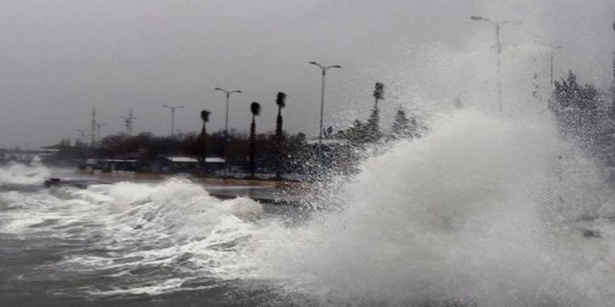 Meteoroloji, yarın denizlerde 7 kuvvetinde fırtına uyarısında bulundu