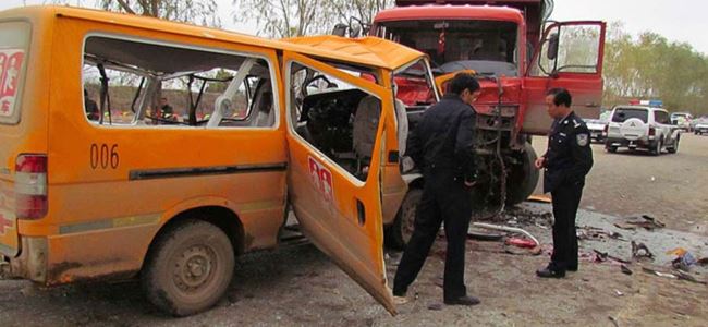 Öğrenci servisi kaza yaptı: 8 ölü