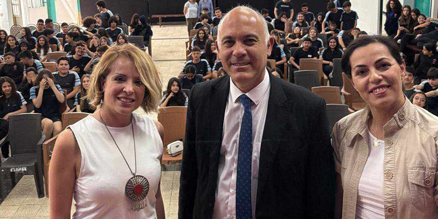 Rüya Taner, Mağusa Türk Maarif Koleji öğrencileriyle bir araya geldi