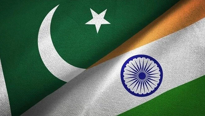 Pakistan: Hindistan üç noktadan füze saldırısı gerçekleştirdi