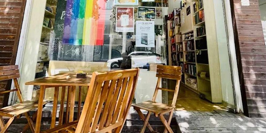 15 yıllık serüven sona eriyor: Khora Kitabevi kapanıyor