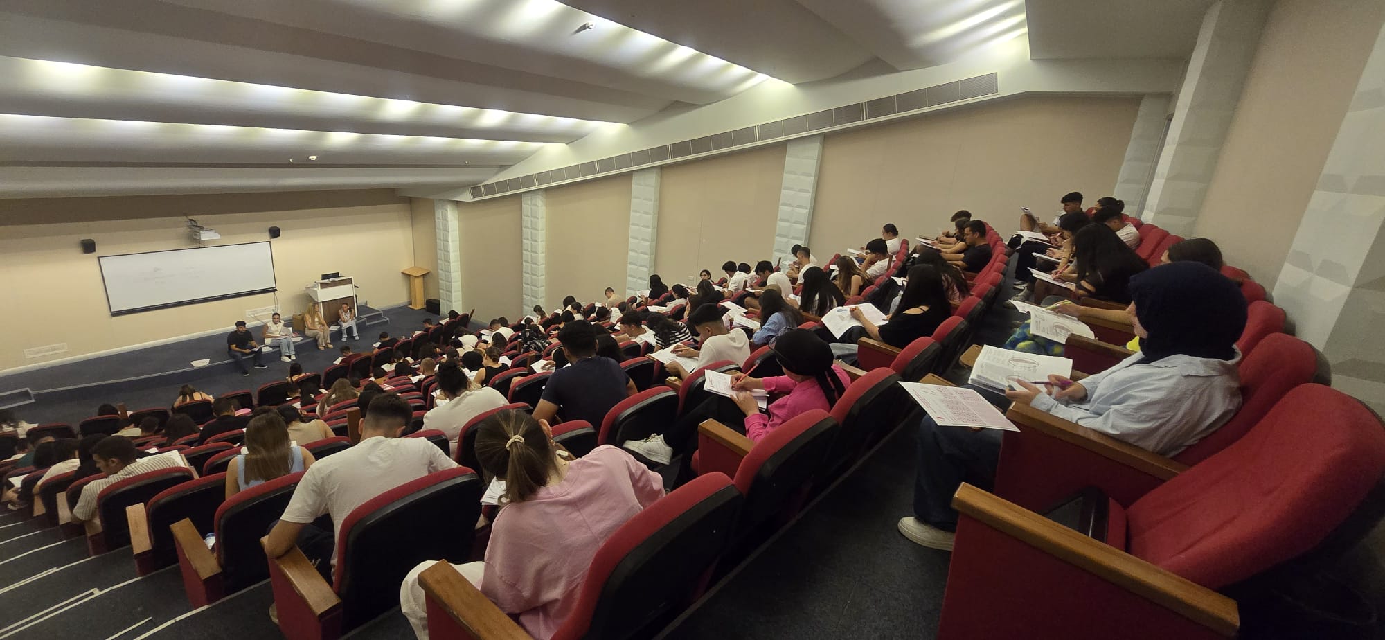 Yakın Doğu Üniversitesi burs sıralama sınavı gerçekleştirildi