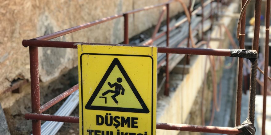 6 metre yükseklikten düştü, ağır yaralandı