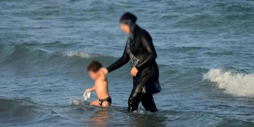 Suriye'de kadınlara tesettür mayo zorunluluğu getirildi