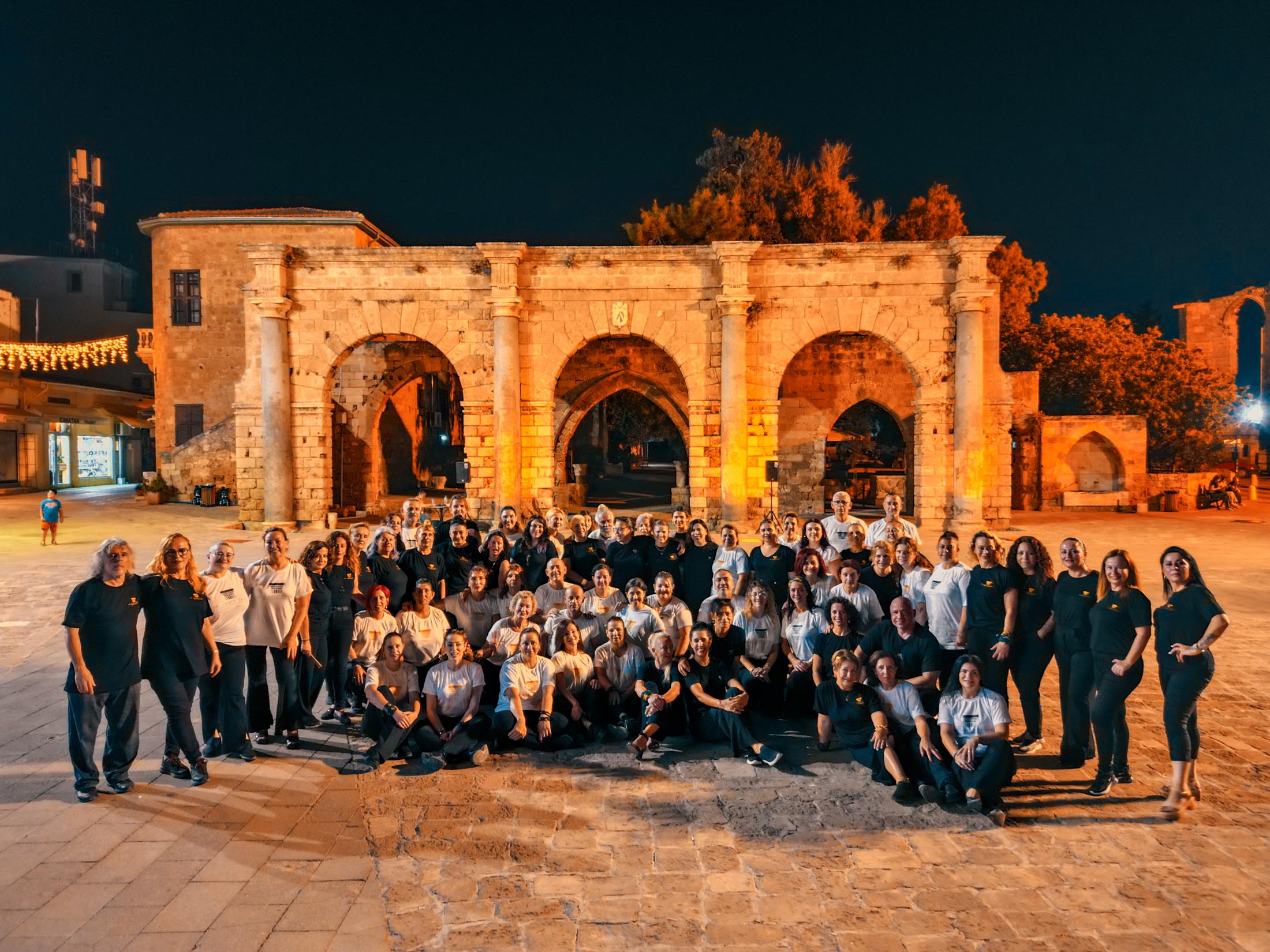 Sirtaki ve Zeibekiko Dansları final gecesi ile tamamlandı