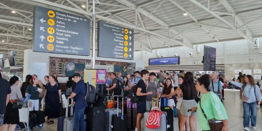 Larnaka üzerinden İsrail ve Ürdün’e tahliyeler devam ediyor