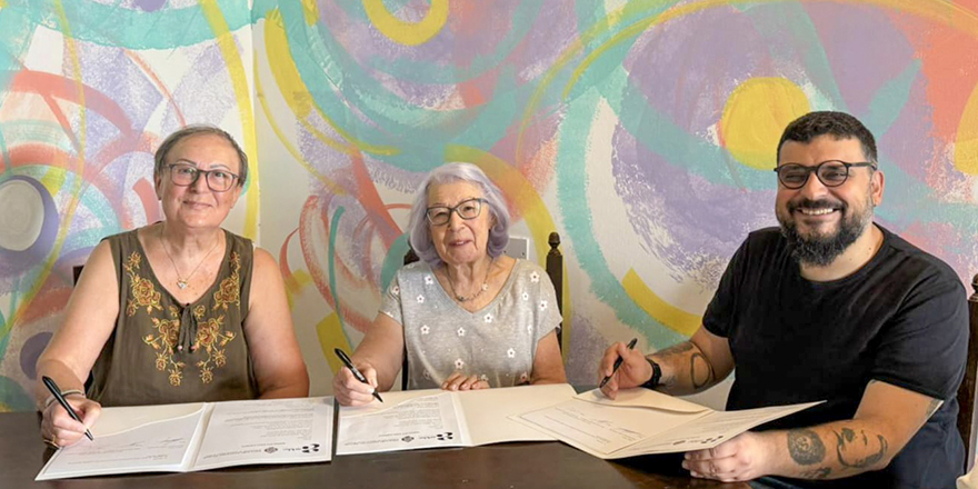 Arkhe Lefkoşa ile Kıbrıs Kağıt Sanatçıları Derneği, Bienal Lefkoşa için iş birliği protokolü imzalandı
