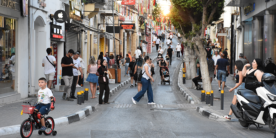 10. Girne Çarşı Şenliği başladı
