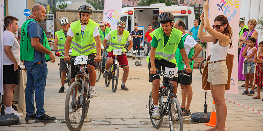 Lefkoşa'da "Velesbitnan Surlarçi Hazine Avı Yarışması" yapıldı