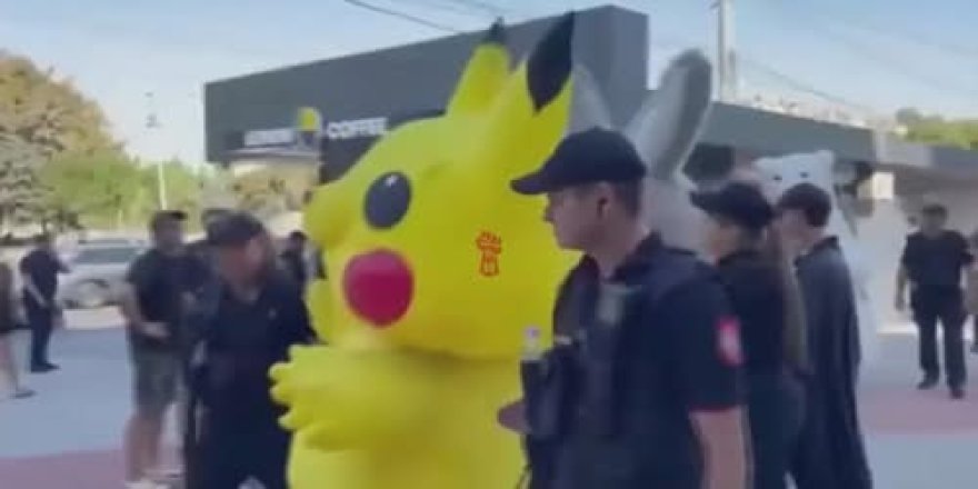 Pikachu Moldova'da gözaltına alındı