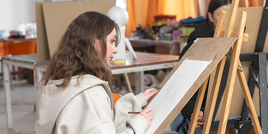 "Sanatta Yeterlik" programına kayıtlar sürüyor