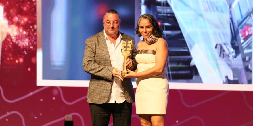 Hasan Çakmak’a Antalya’da Uluslararası ödül verildi