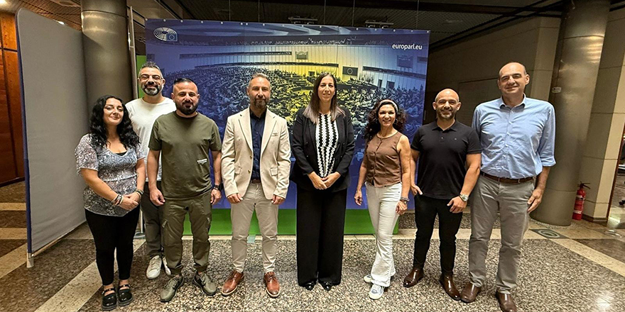 Avrupa Parlamentosu Kıbrıs Ofisi ile öğretmen sendikaları arasında işbirliği toplantısı gerçekleşti