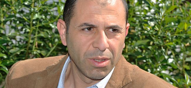 Özersay, yurda döndü