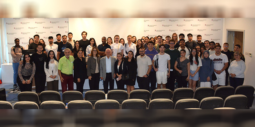 Kıbrıs Florasının şifalı gücü Yakın Doğu Üniversitesi’nde konuşuldu