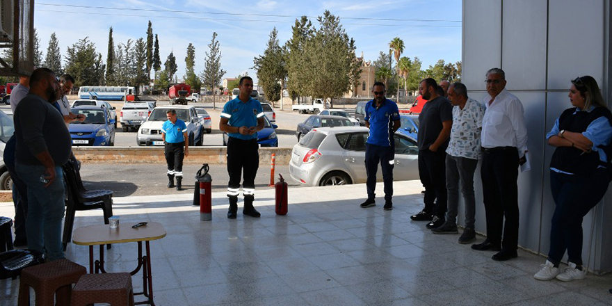 Mesarya Belediyesi personeline uygulamalı ilkyardım ve yangın eğitimi verildi
