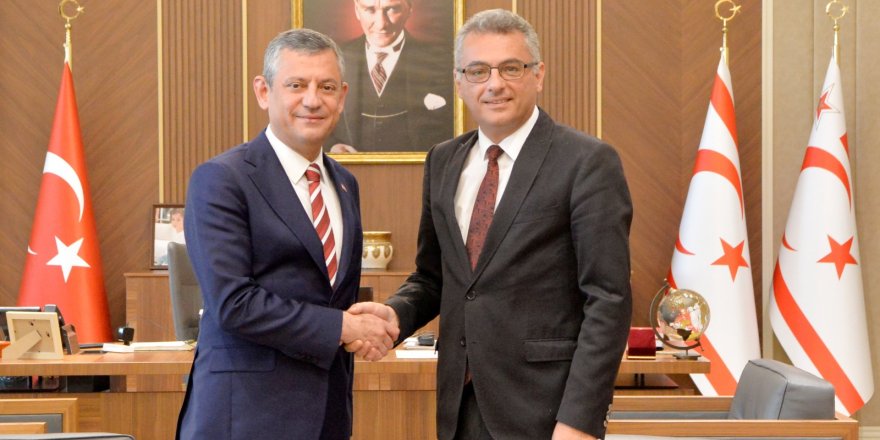 Cumhurbaşkanı Tufan Erhürman, CHP Genel Başkanı Özgür Özel ve beraberindeki heyeti kabul etti