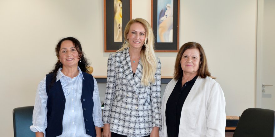 Nilden Bektaş Erhürman Akova Kadınlar Derneği ile bir araya geldi